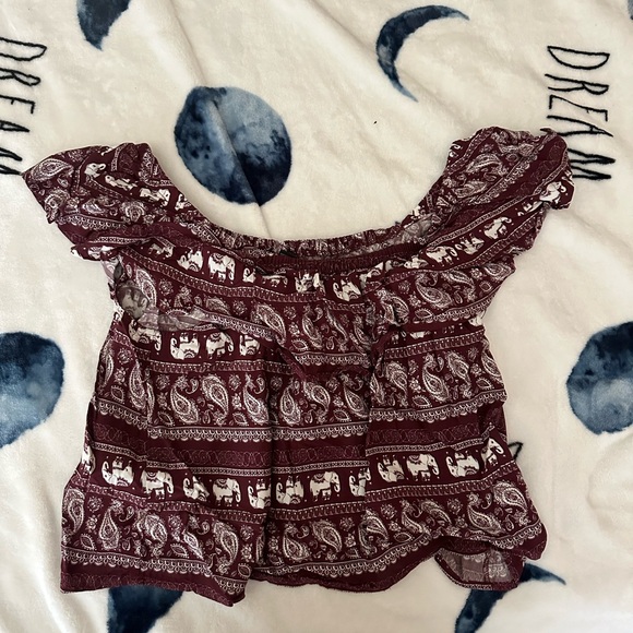 Rue 21 off shoulder top. - Picture 1 of 3